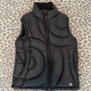 Super Cozy Mountain Hardware Women’s Black Down Vest